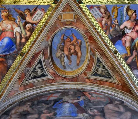 hall of constantine in the vatican museums